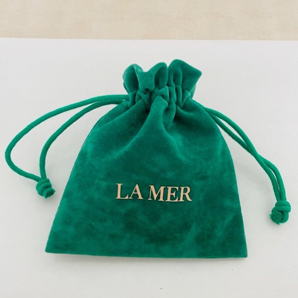 🍀 New 🍀 La Mer Deluxe Velvet Pouch with Golden Logo in Green - Picture 5 of 5